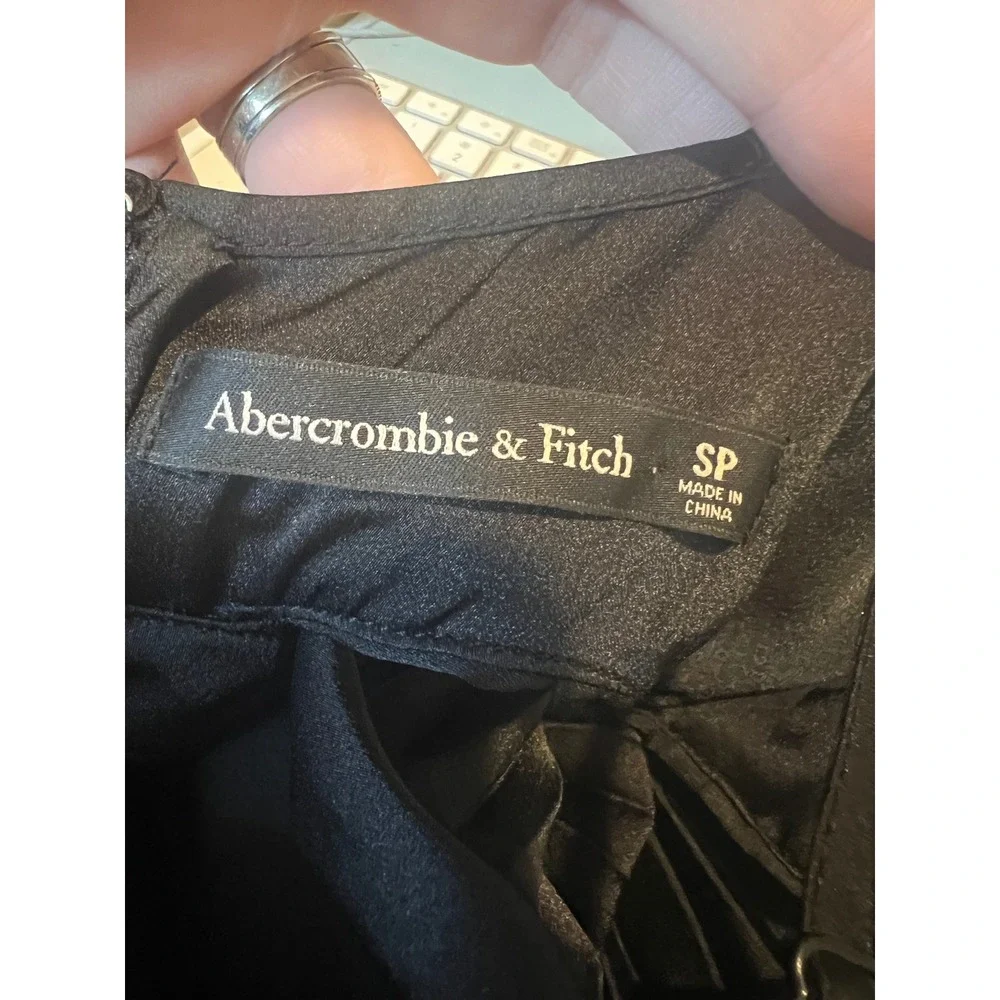 Abercrombie & Fitch Pleated Cutout Dress Womens SP  Giselle Cut Out